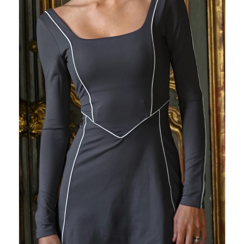 YLLW the label - Bailey long sleeve dress